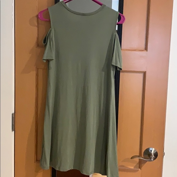 Alya Dress - Picture 5 of 7